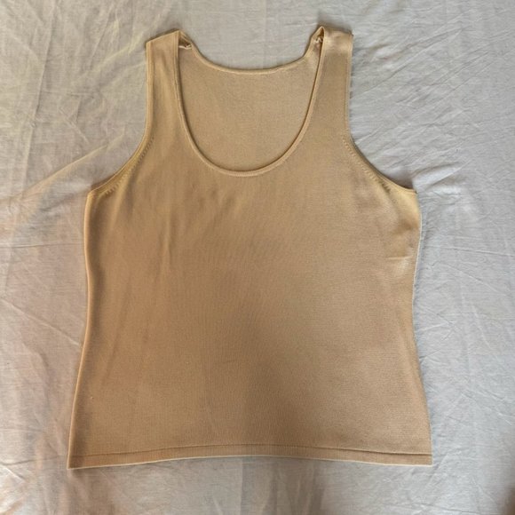 Le Chateau Cream Blazer Skirt Suit Set - Picture 9 of 12